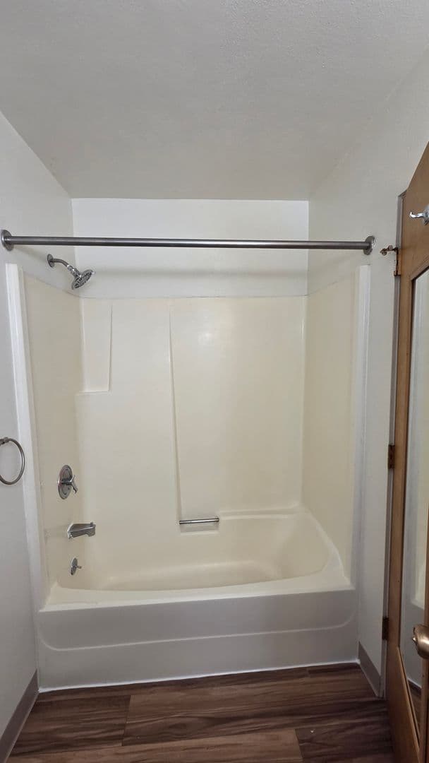 Missoula Apartment: 118 W Alder St