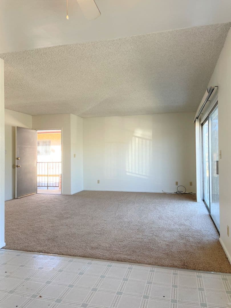 San Pedro Apartment: 711 W. 39th Street