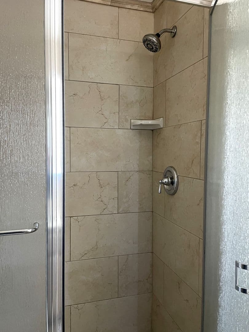 San Pedro Apartment: 1042 W. 9th Street