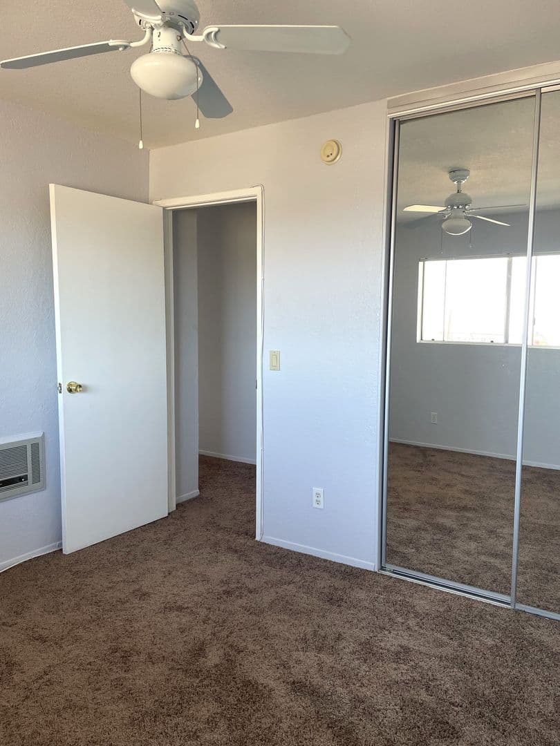 San Pedro Apartment: 1042 W. 9th Street