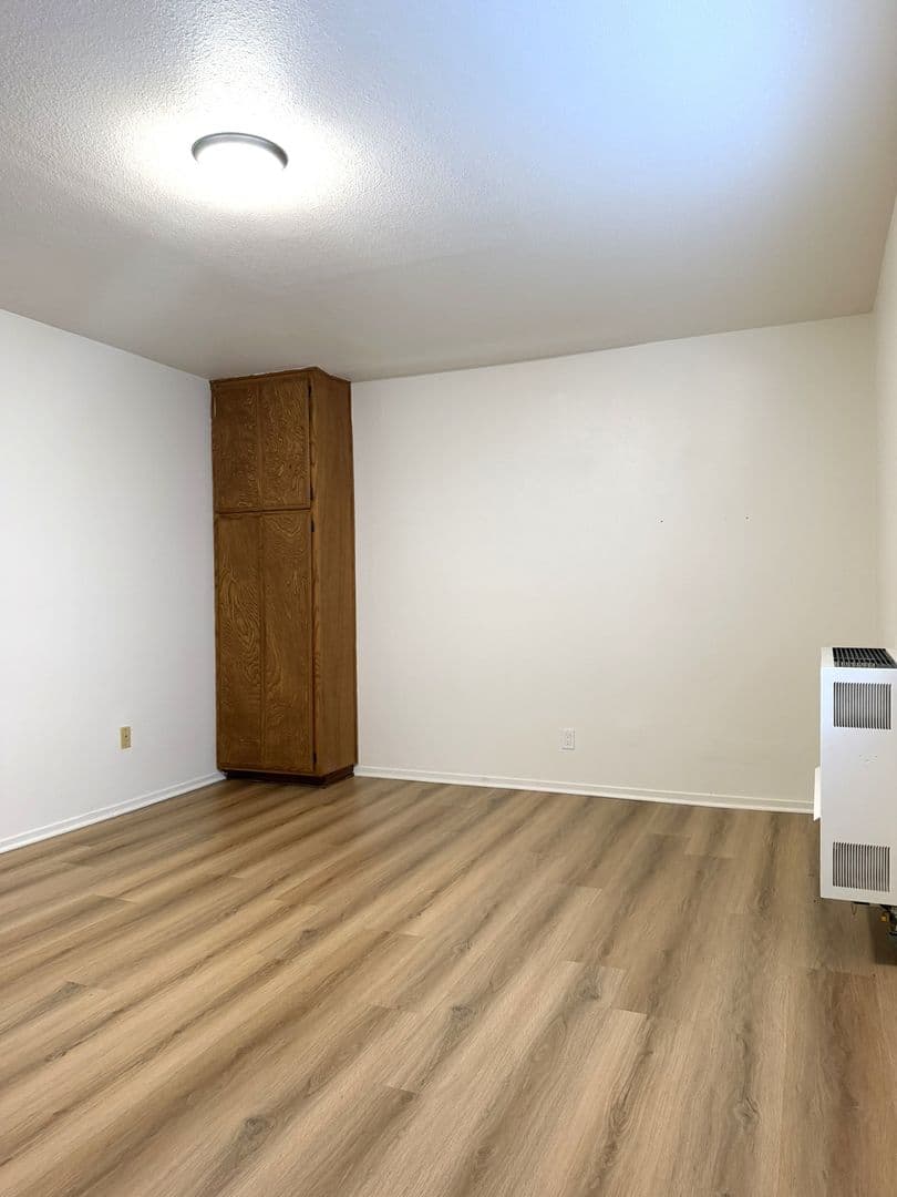 San Pedro Apartment: 1804 South Cabrillo Avenue
