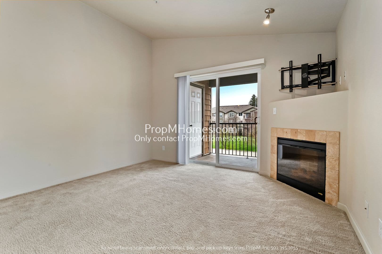 Hillsboro House: 10834 NE Holly Street Unit 303