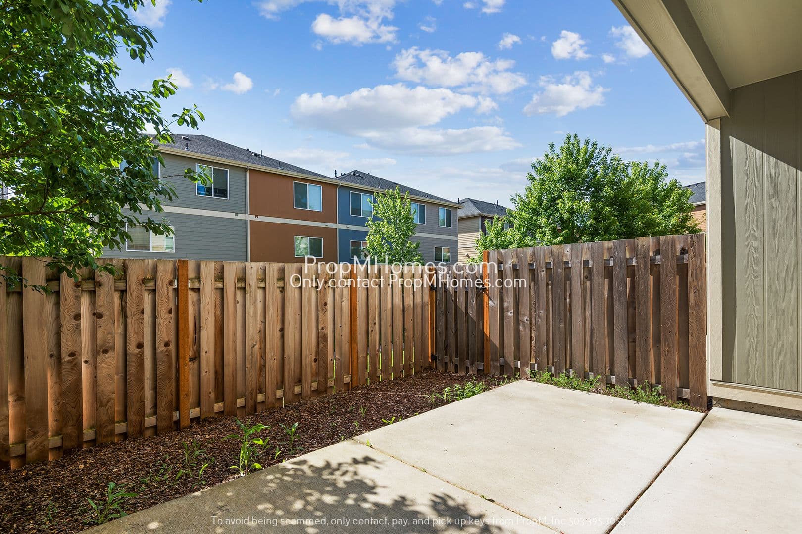 Hillsboro House: 441 NE Tork Place
