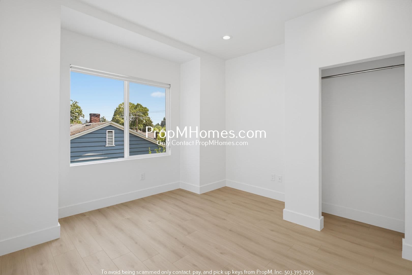 Portland Apartment: 2809 SE Washington Street