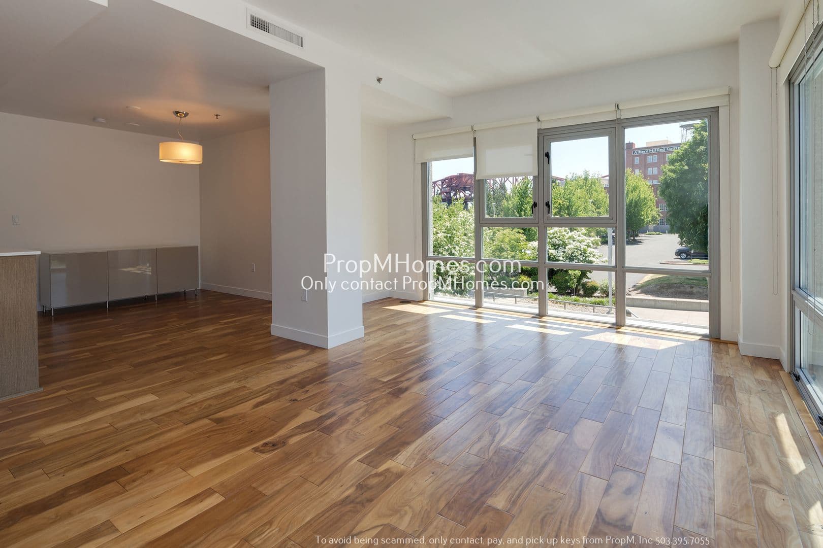 Portland Condo: 1260 NW Naito Parkway Unit 210
