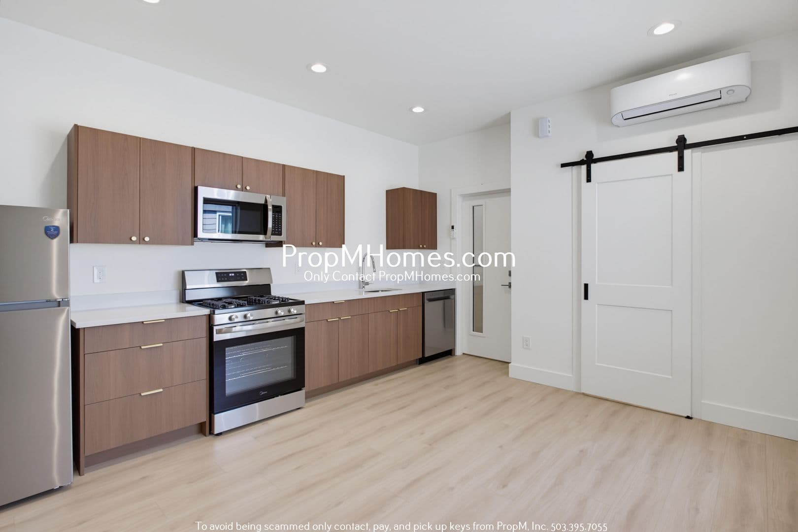 Portland Apartment: 2809 SE Washington Street
