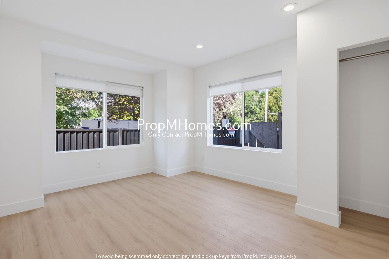 Portland Apartment: 2809 SE Washington Street