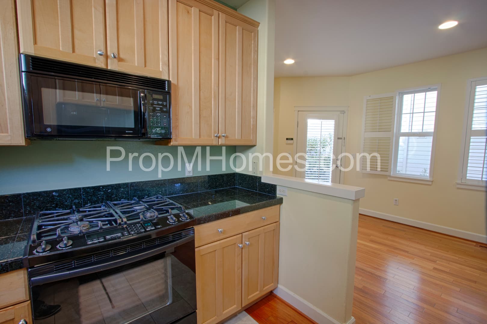 Portland House: 2542 NW Miller Road Unit 25