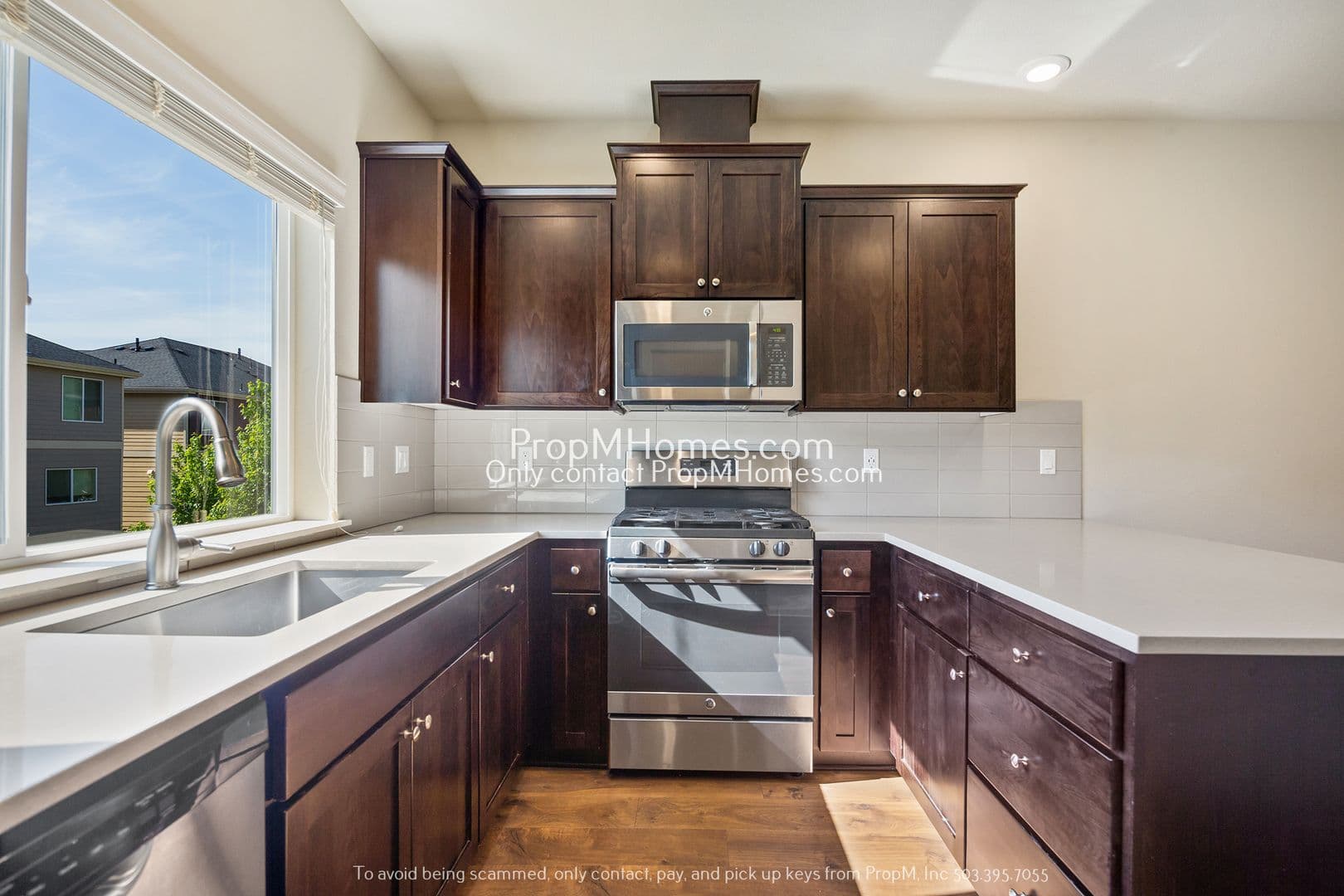 Hillsboro House: 441 NE Tork Place