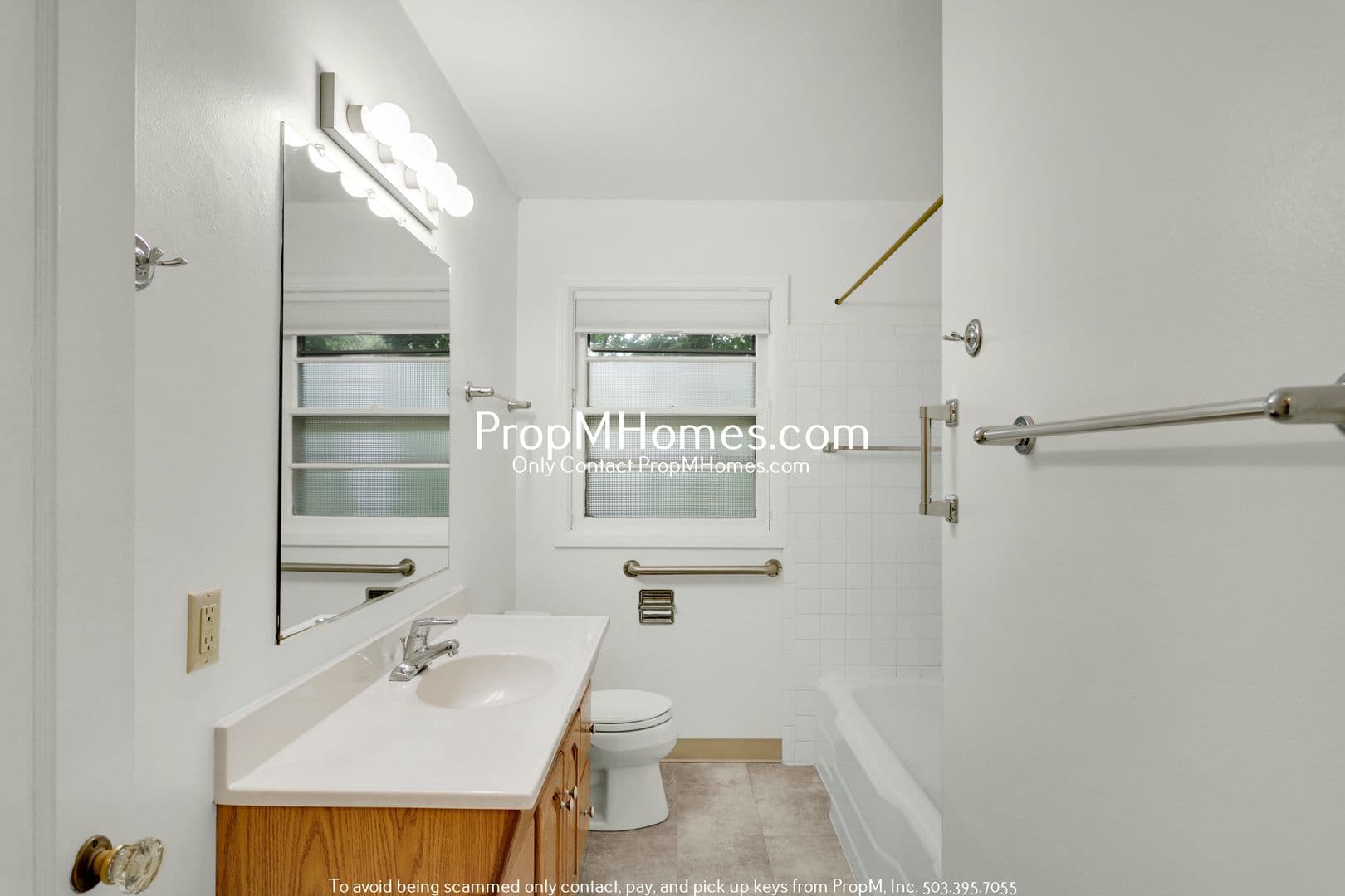 Lake Oswego House: 776 C Avenue
