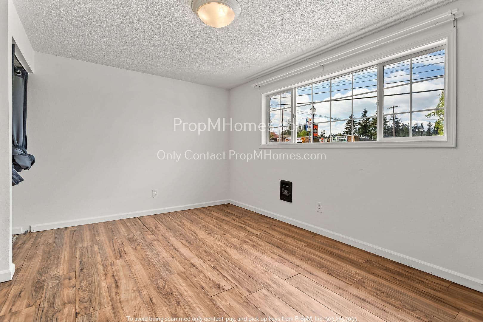 Oregon City Condo: 121 Molalla Avenue Unit 1