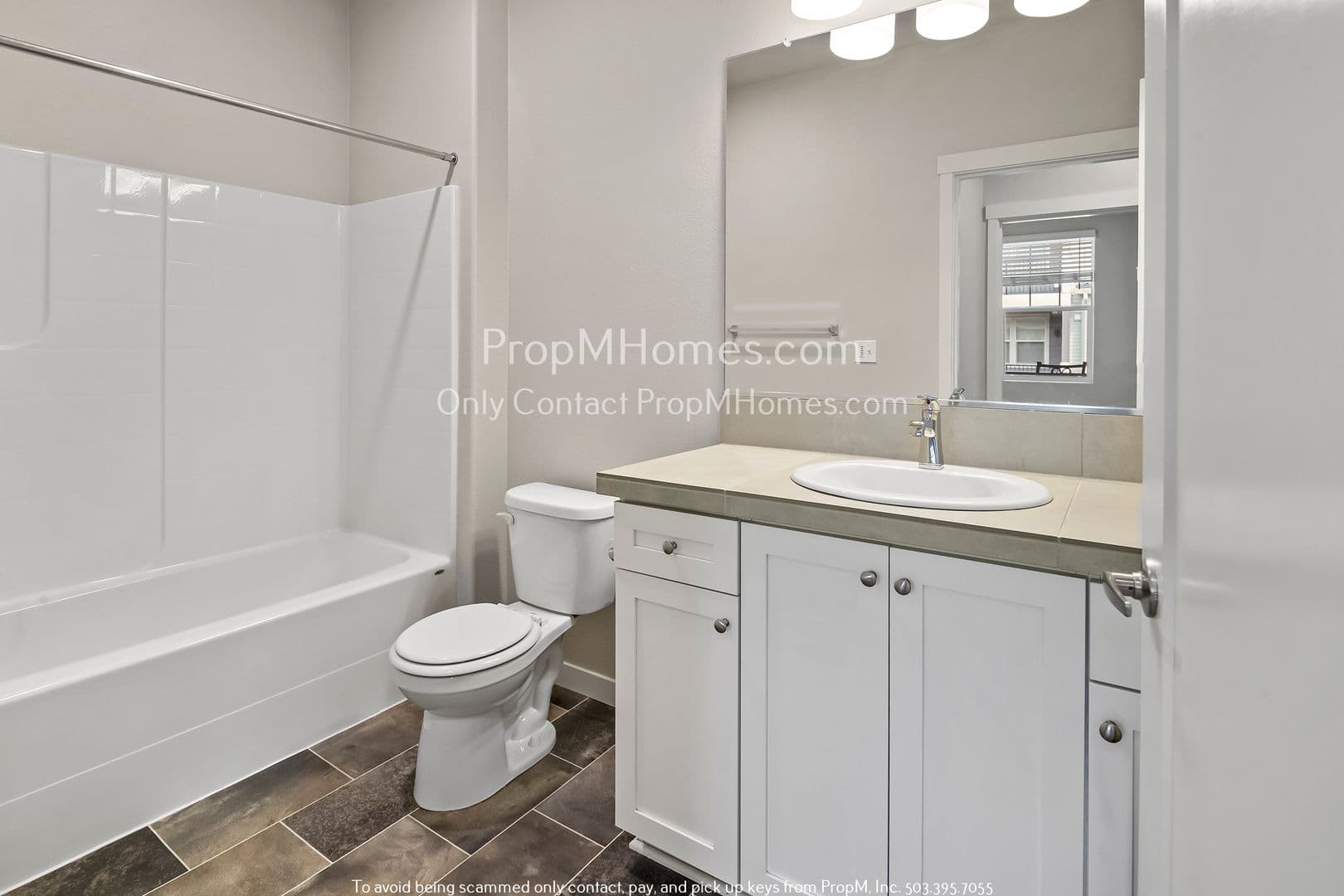 Beaverton House: 17149 SW Snowdale Street #G302