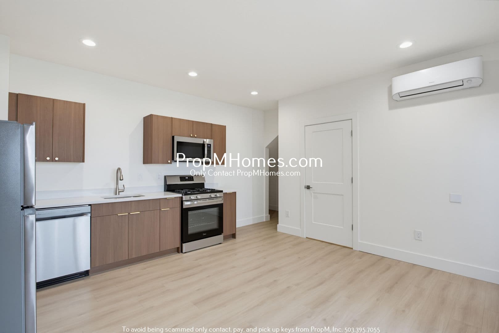 Portland Apartment: 2809 SE Washington Street