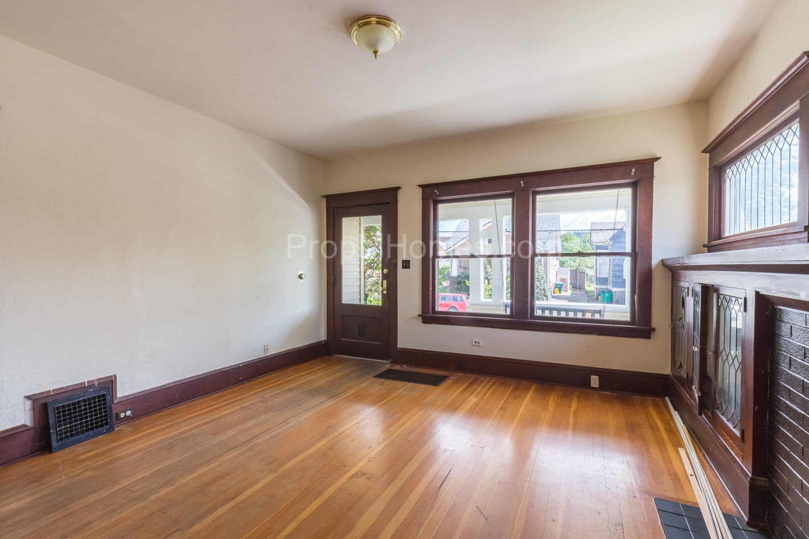 Portland House: 1027 SE 42nd Avenue