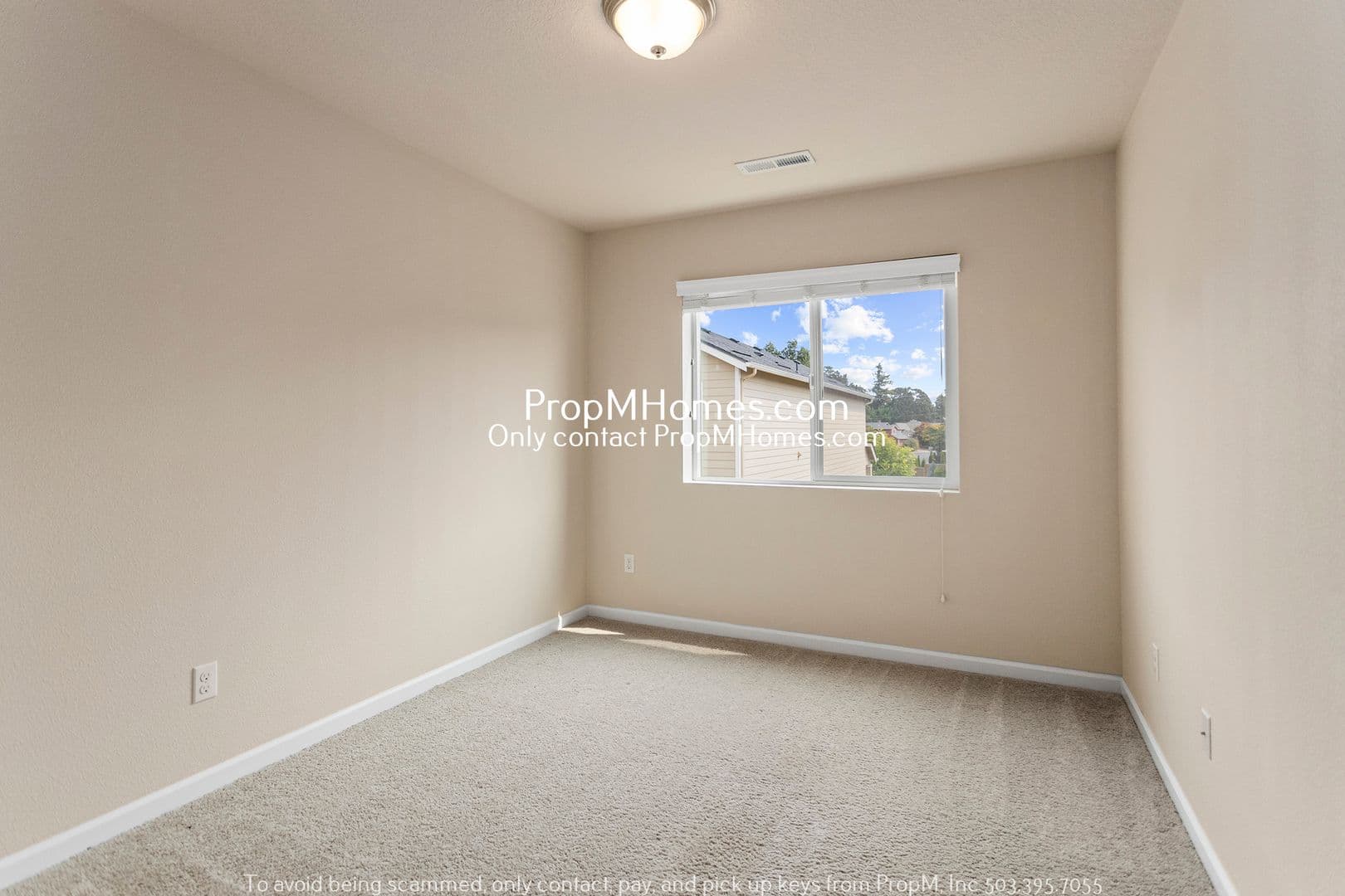 Tigard House: 15488 SW Applewood Lane