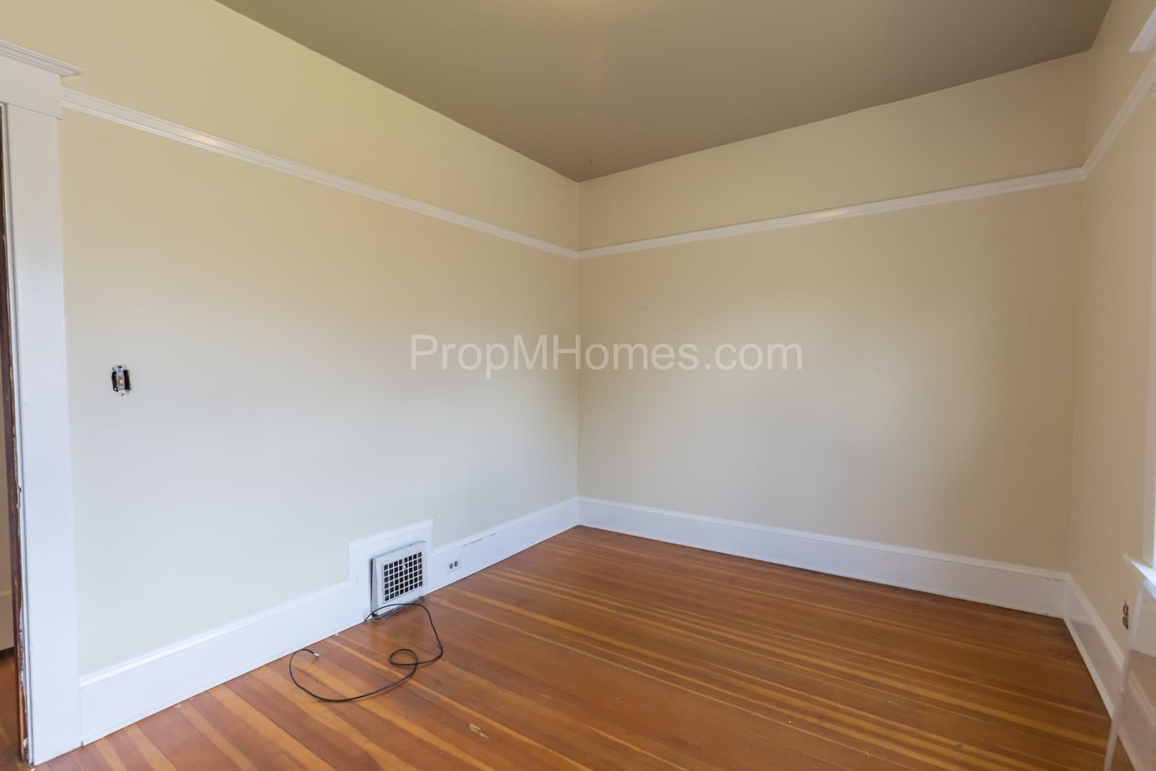 Portland House: 1027 SE 42nd Avenue
