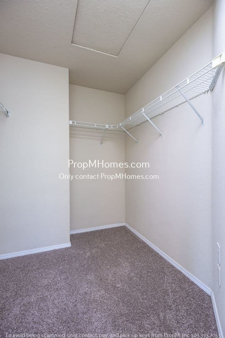 Wilsonville House: 7561 SW Thornton Street