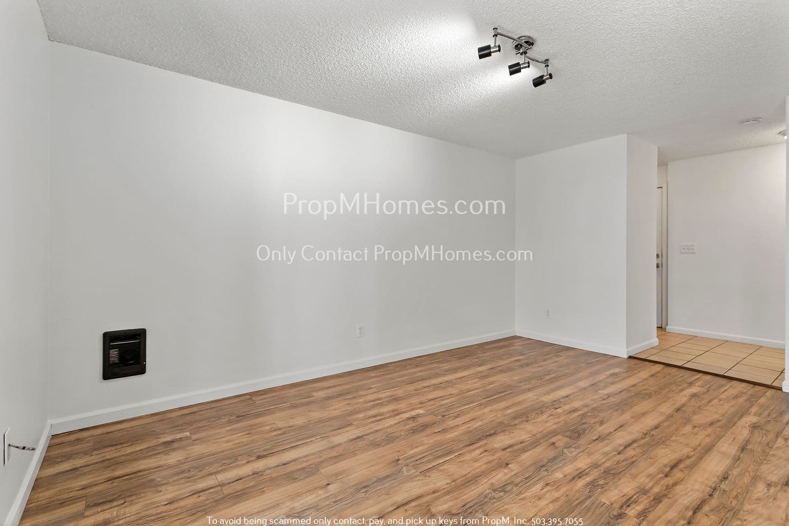 Oregon City Condo: 121 Molalla Avenue Unit 1
