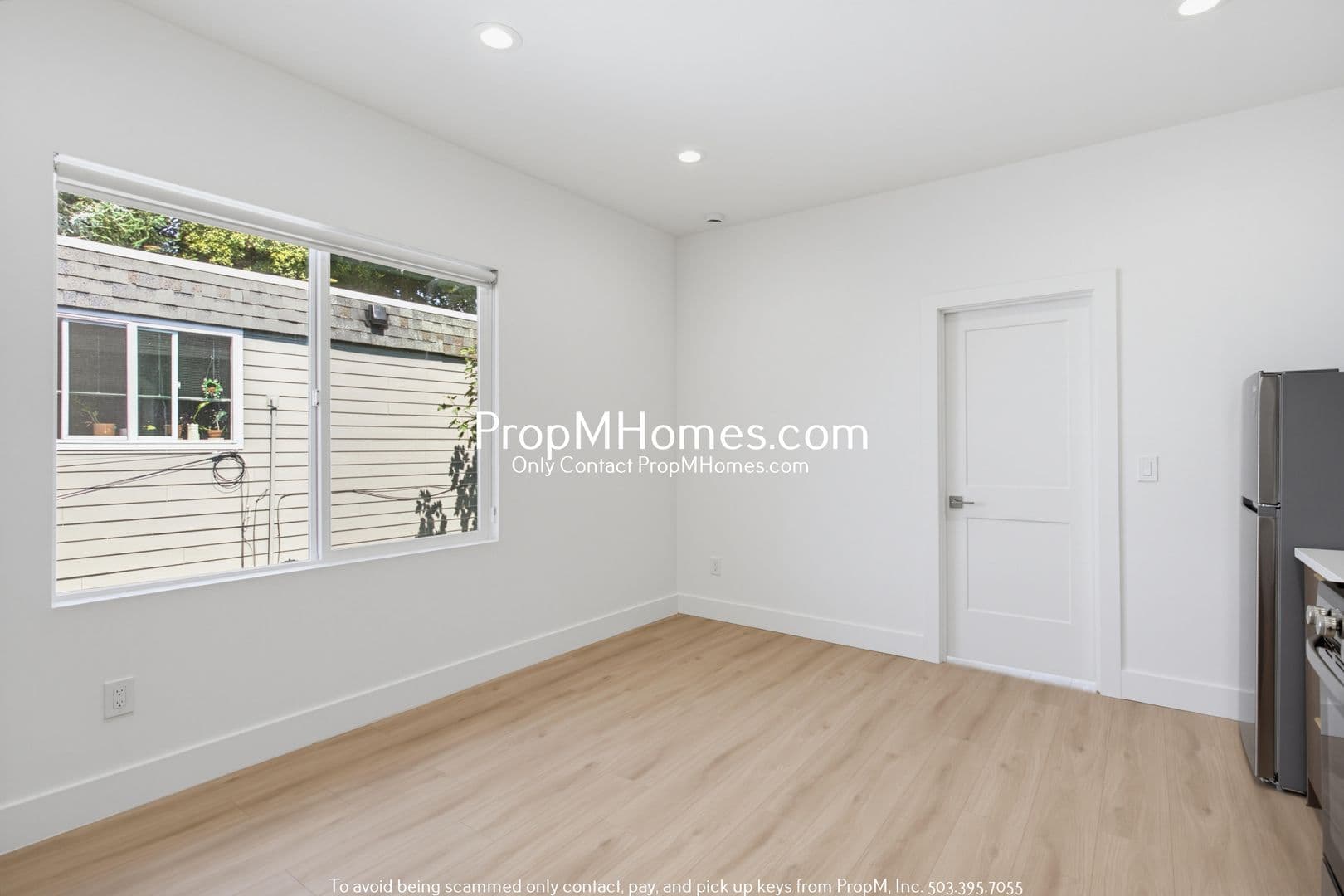 Portland Apartment: 2809 SE Washington Street