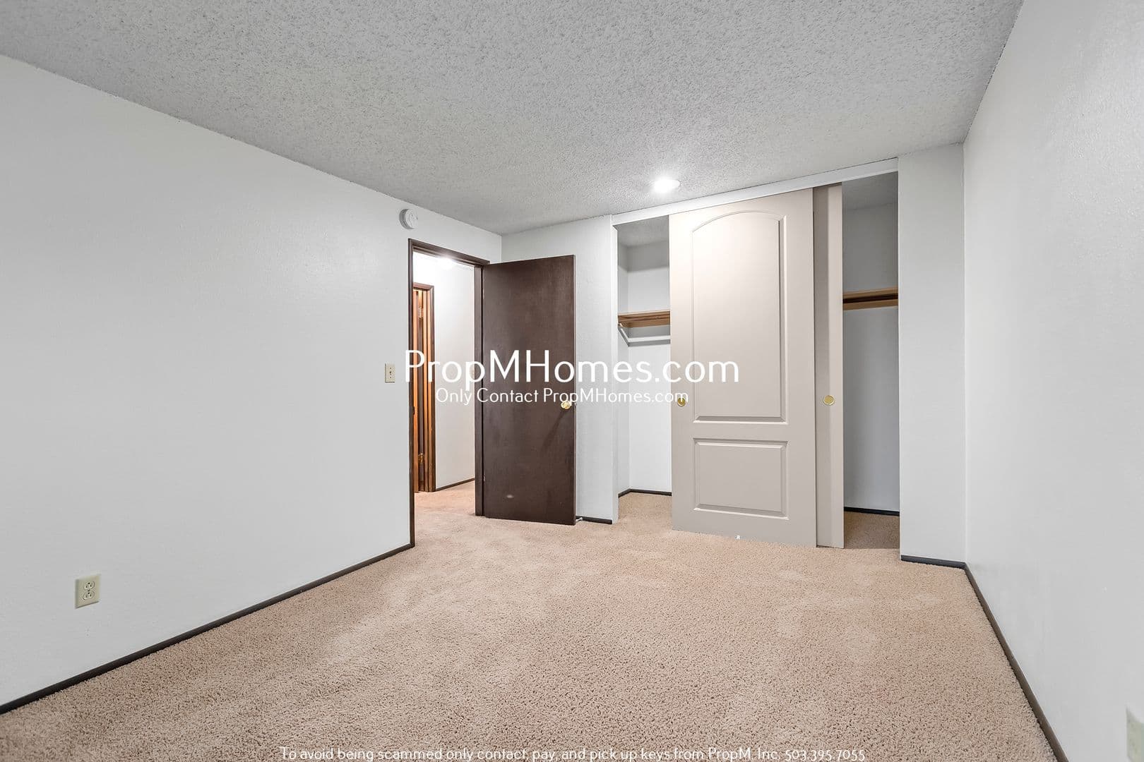 Oregon City Apartment: 1115 Washington Street