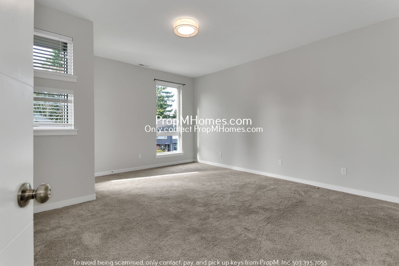 Portland House: 6880 NE 13th Avenue