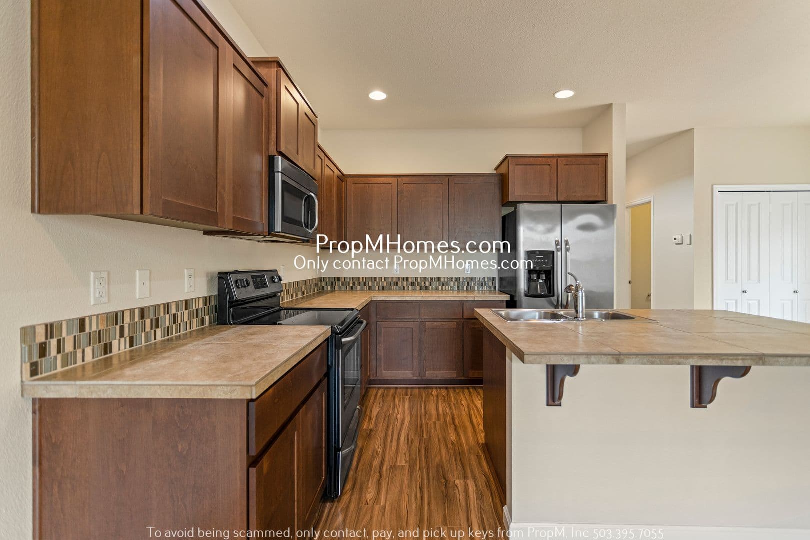 Tigard House: 15488 SW Applewood Lane