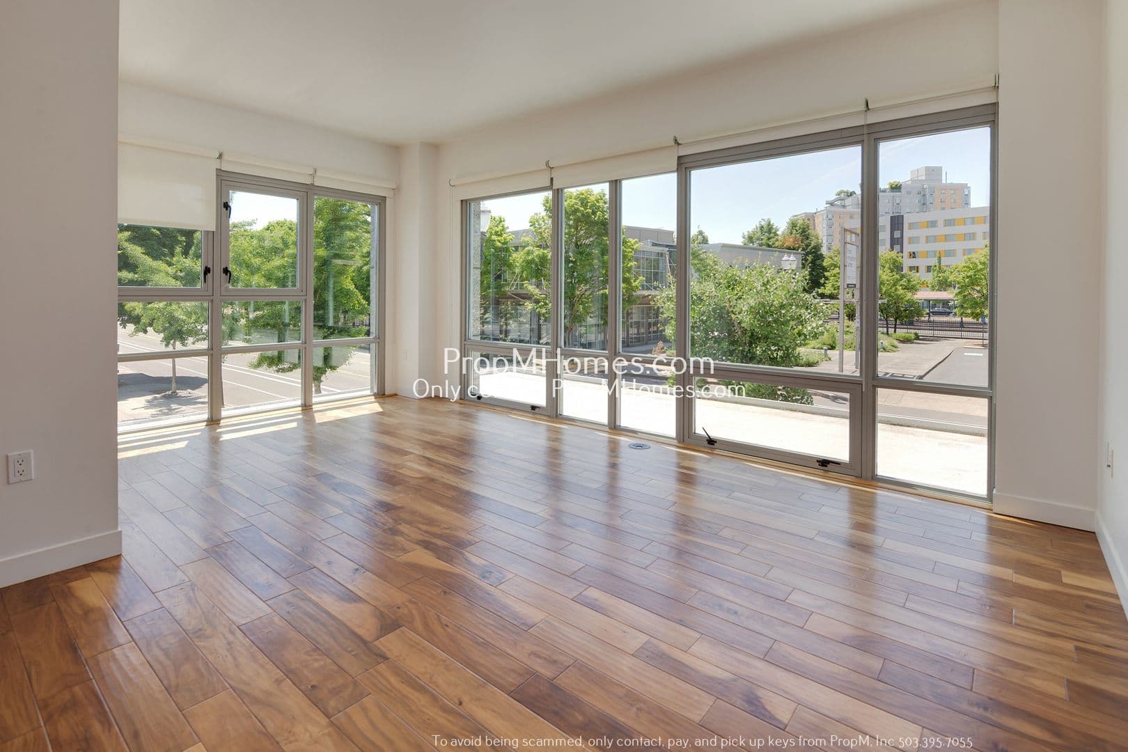 Portland Condo: 1260 NW Naito Parkway Unit 210