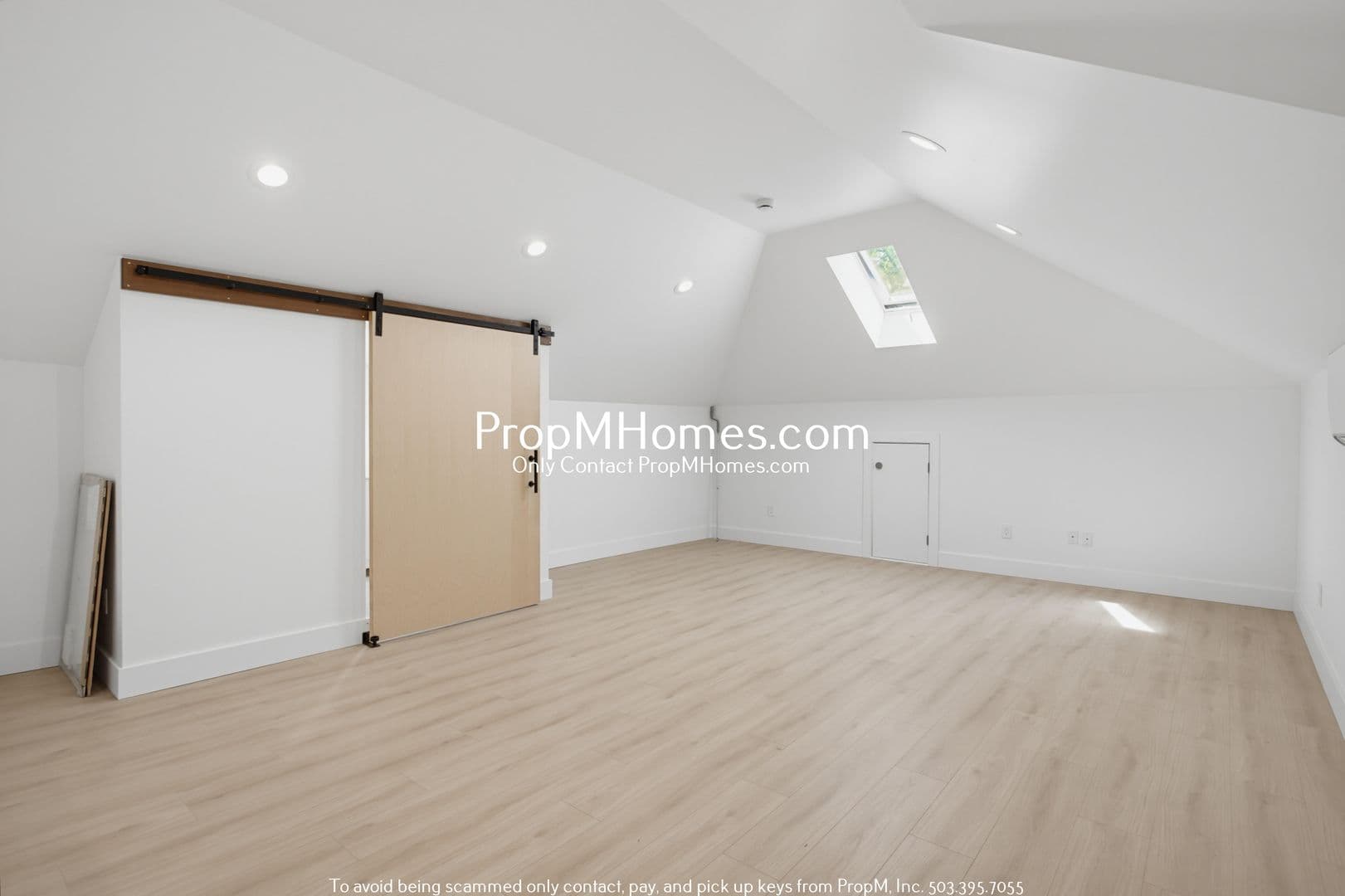 Portland Apartment: 2809 SE Washington Street