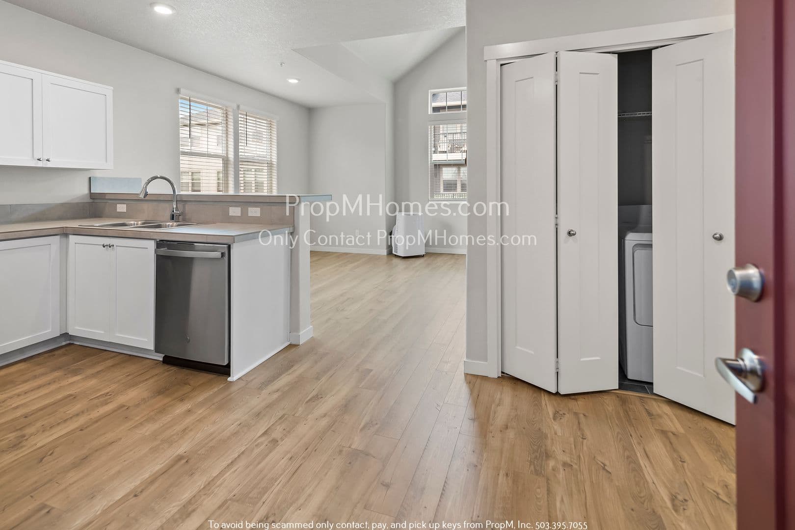Beaverton House: 17149 SW Snowdale Street #G302