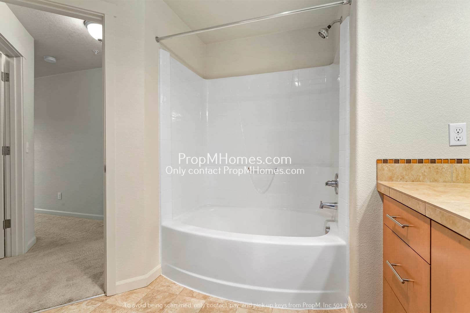 Hillsboro House: 10834 NE Holly Street Unit 303