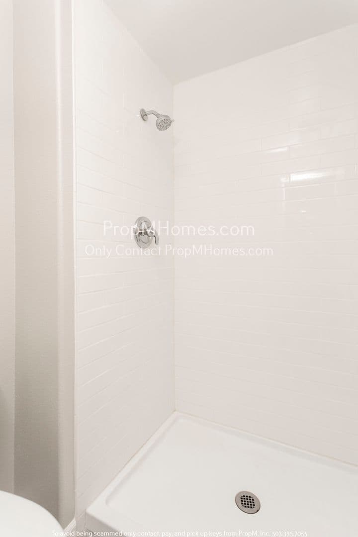 Milwaukie House: 3460 SE Aldercrest Road