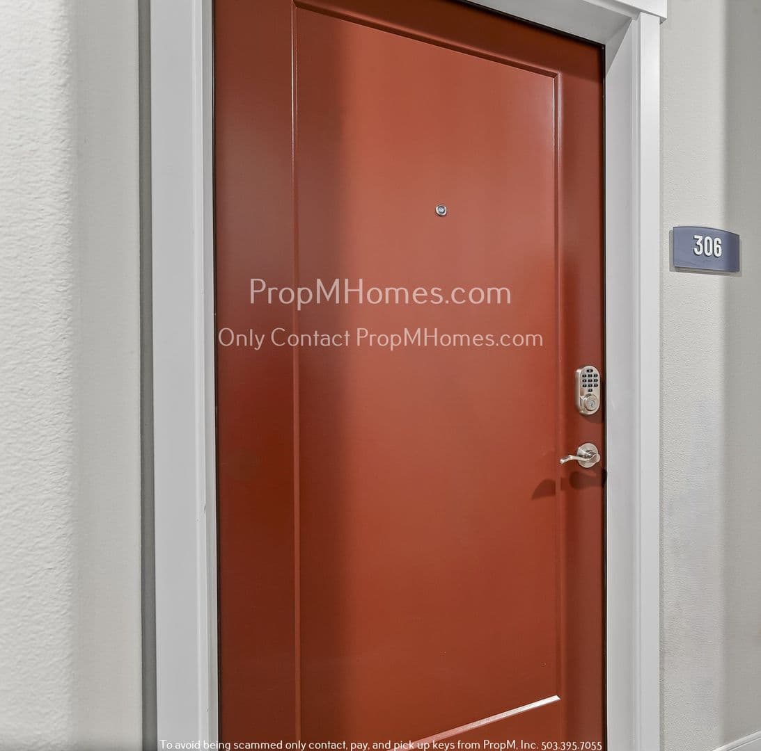 Portland Condo: 16405 NW Chadwick Way Unit 306