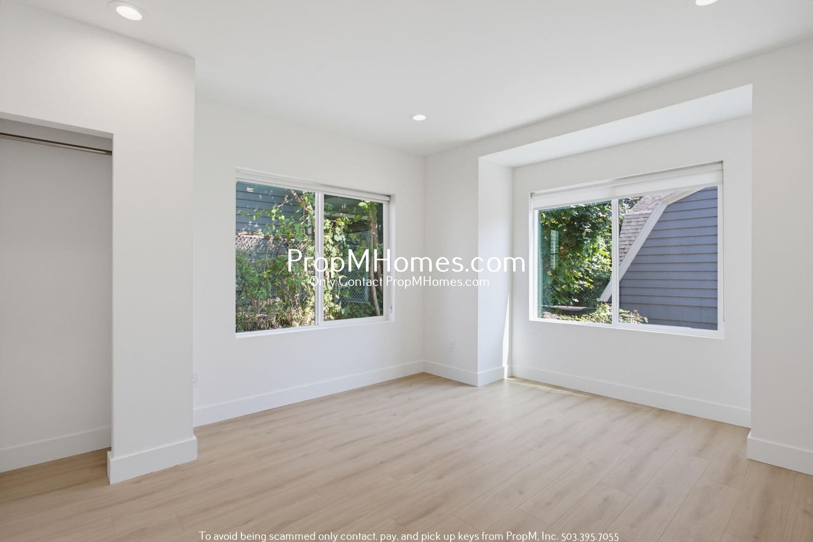 Portland Apartment: 2809 SE Washington Street