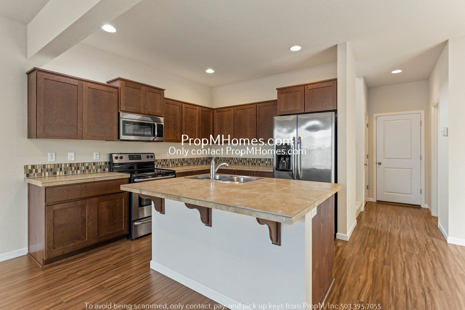 Tigard House: 15488 SW Applewood Lane