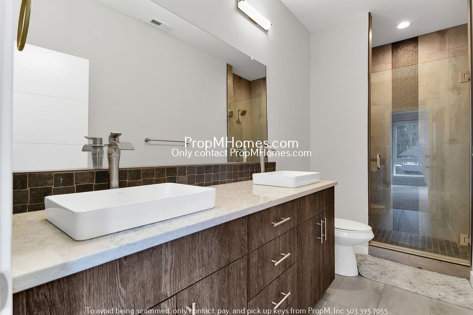 Portland House: 6880 NE 13th Avenue