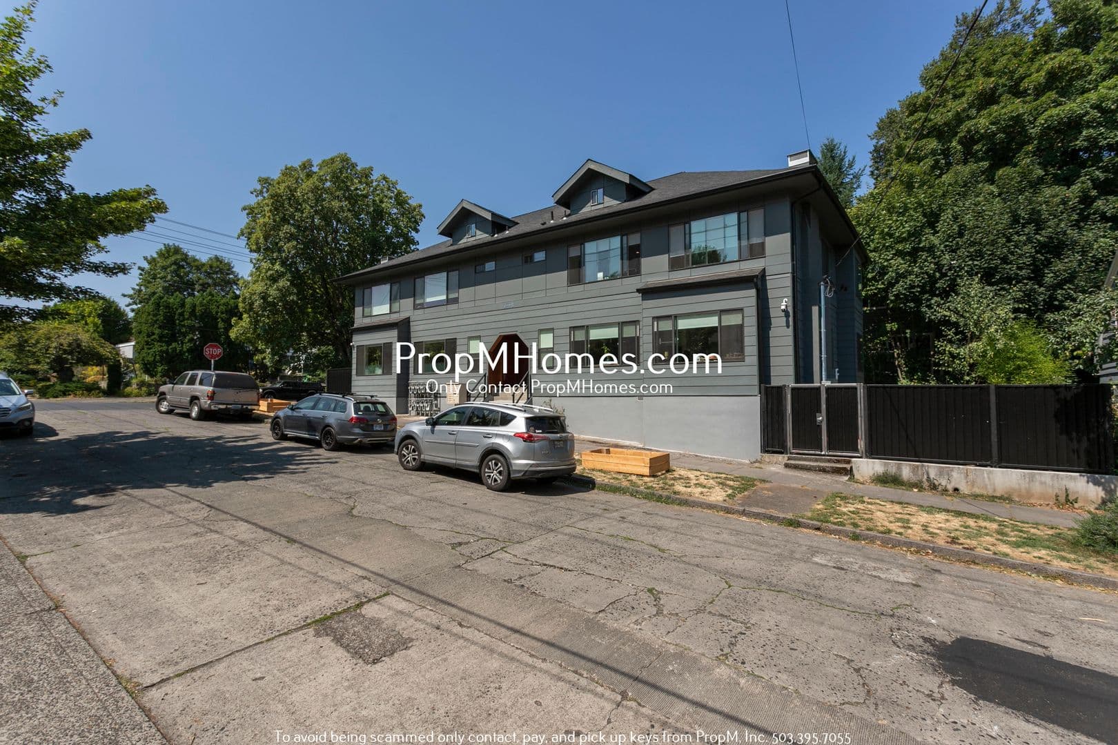 Portland Apartment: 2809 SE Washington Street