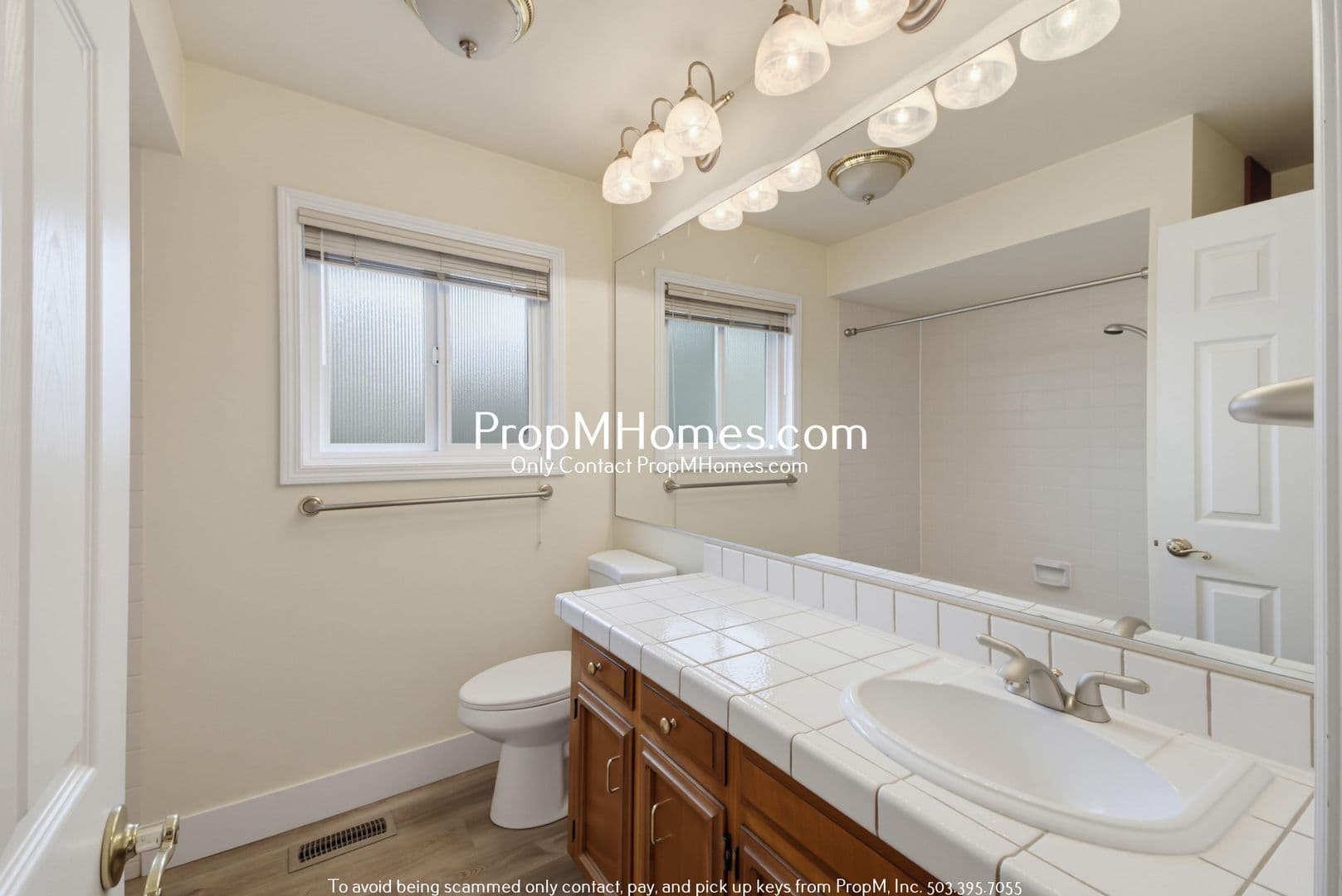 Wilsonville House: 7030 SW Molalla Bend Road