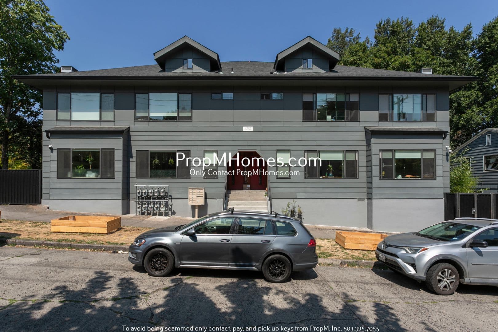 Portland Apartment: 2809 SE Washington Street
