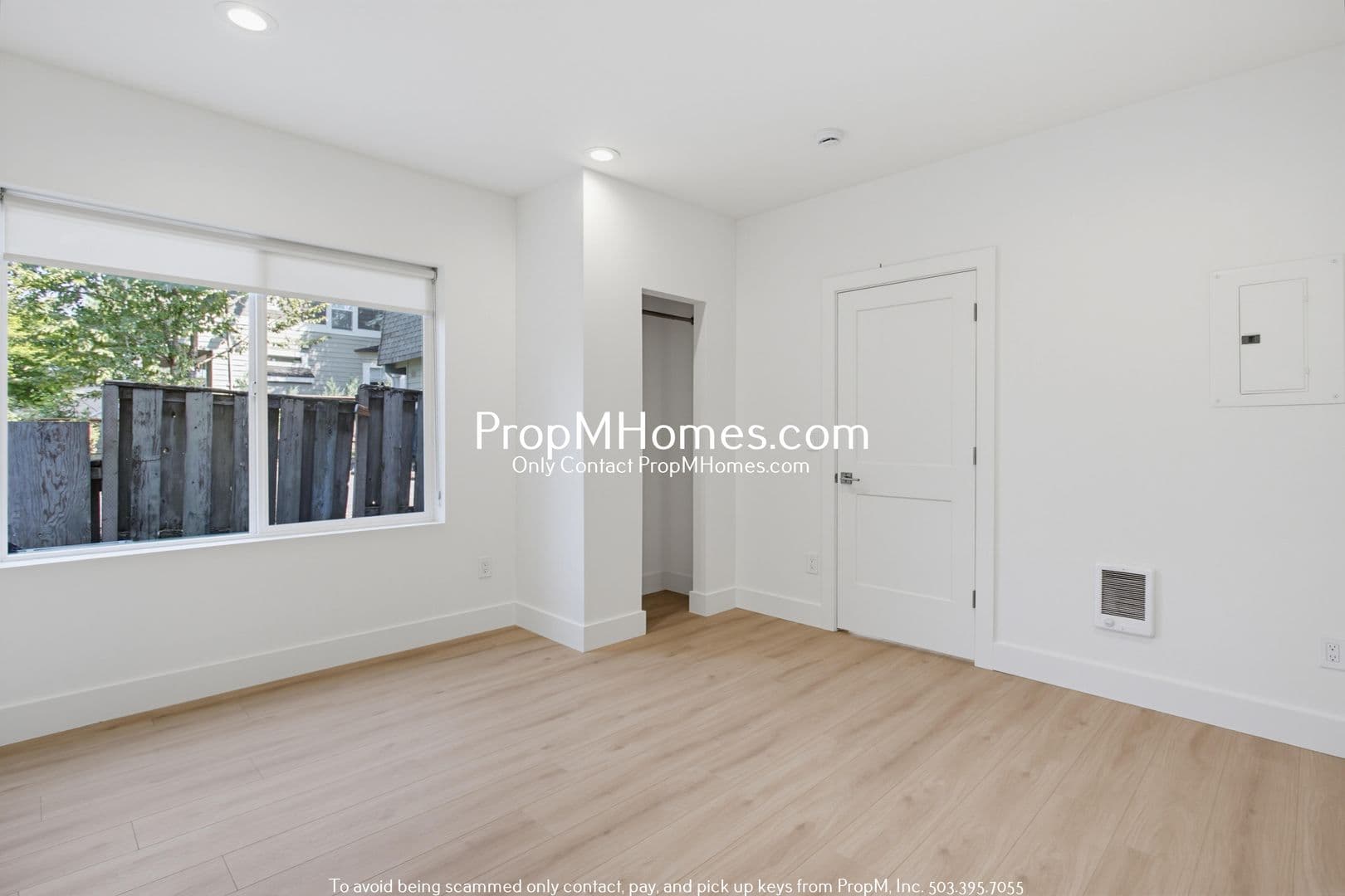 Portland Apartment: 2809 SE Washington Street