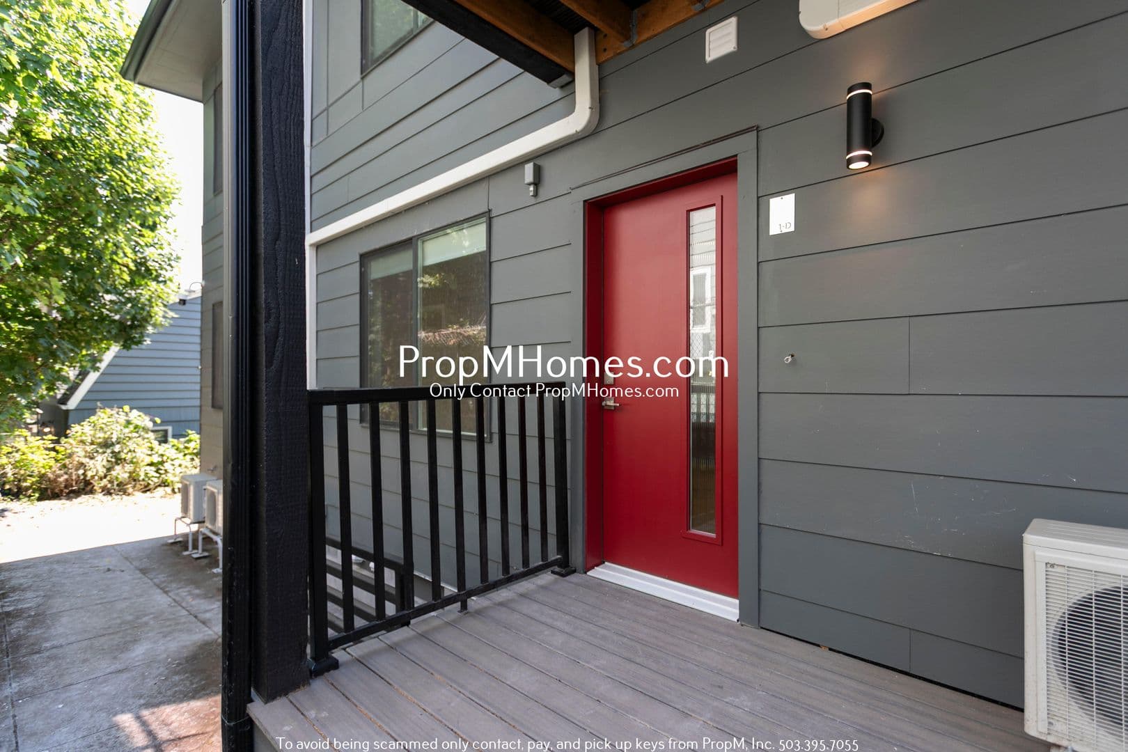 Portland Apartment: 2809 SE Washington Street