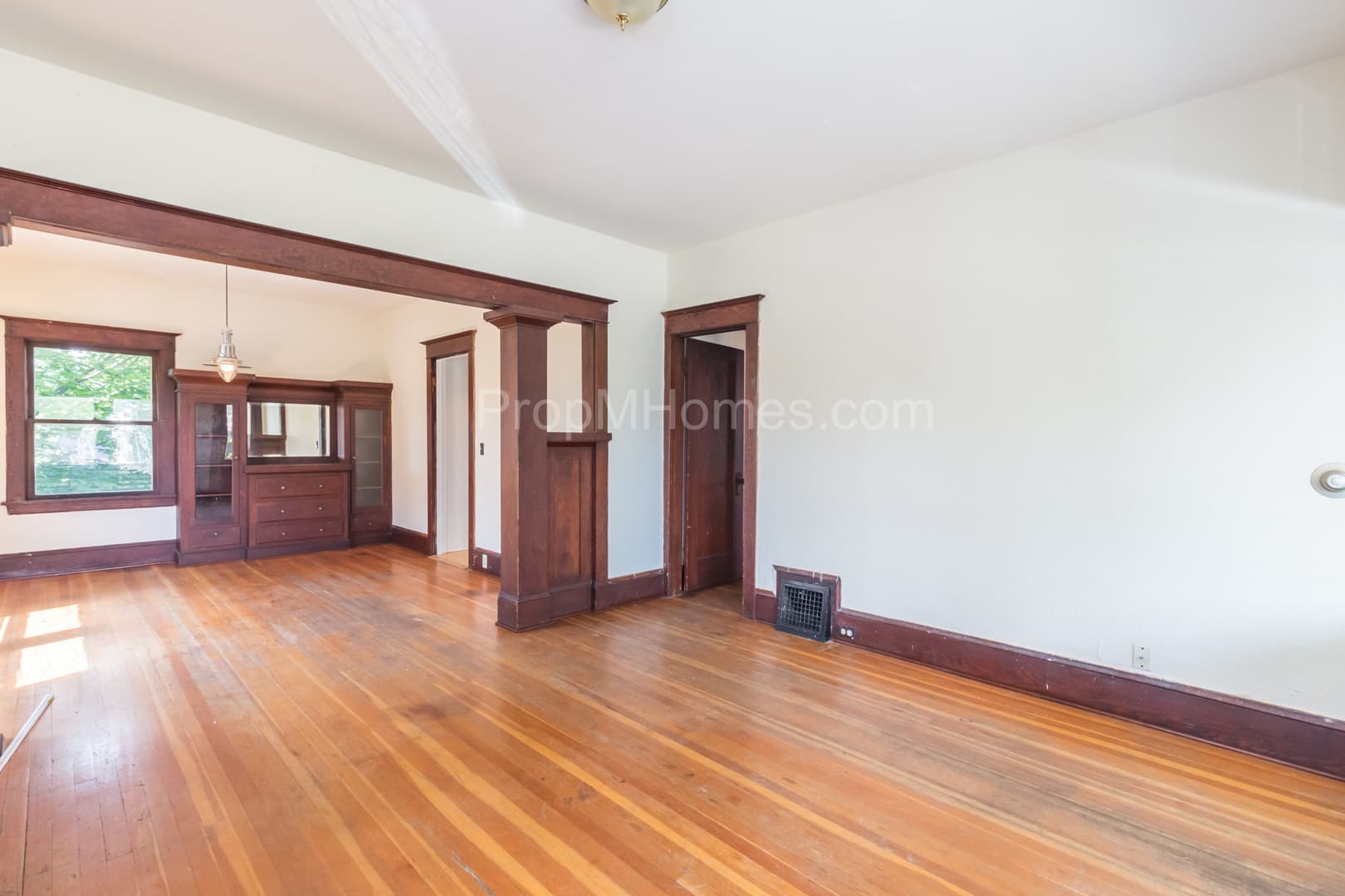 Portland House: 1027 SE 42nd Avenue