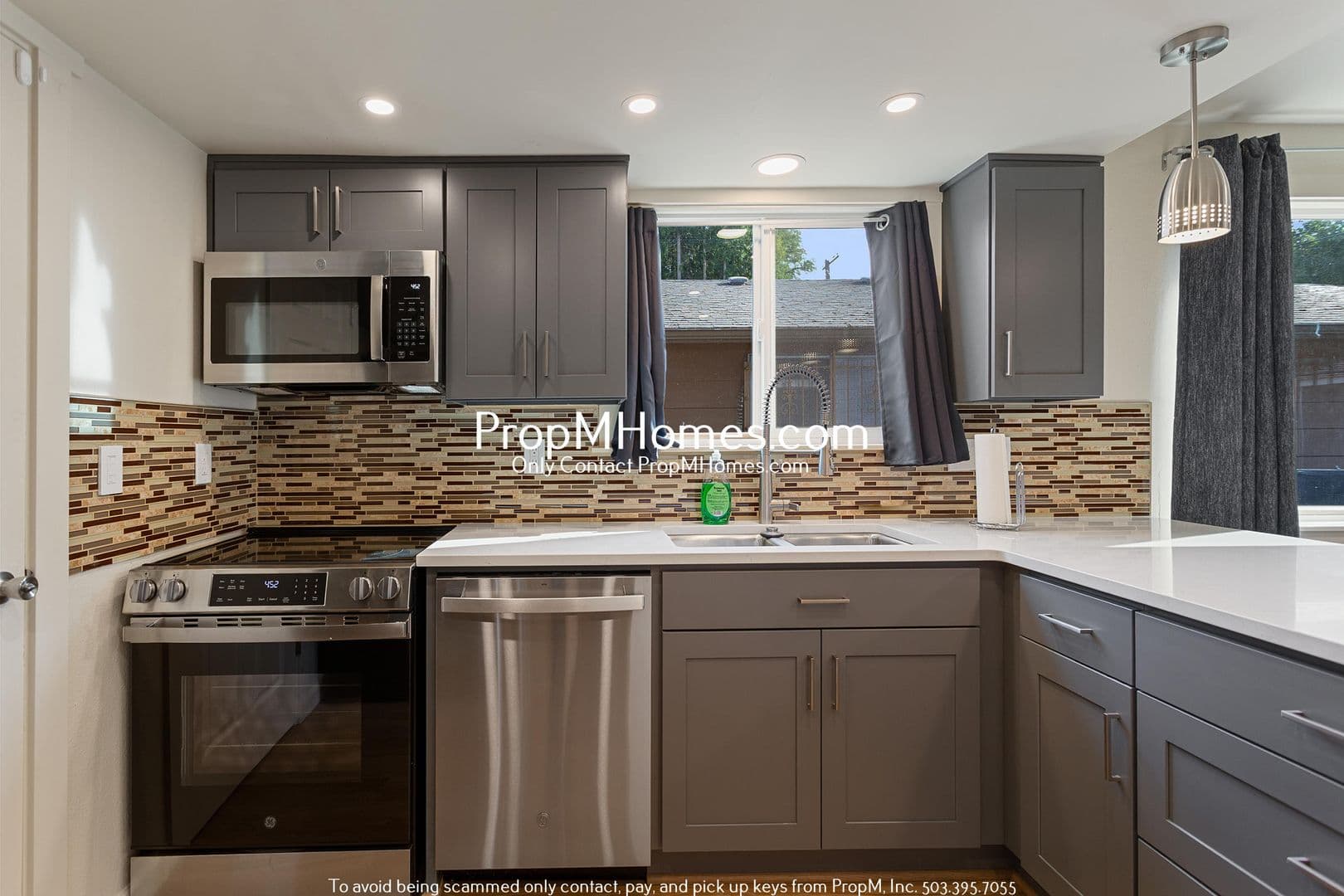 Portland House: 3717 NE Mallory Avenue