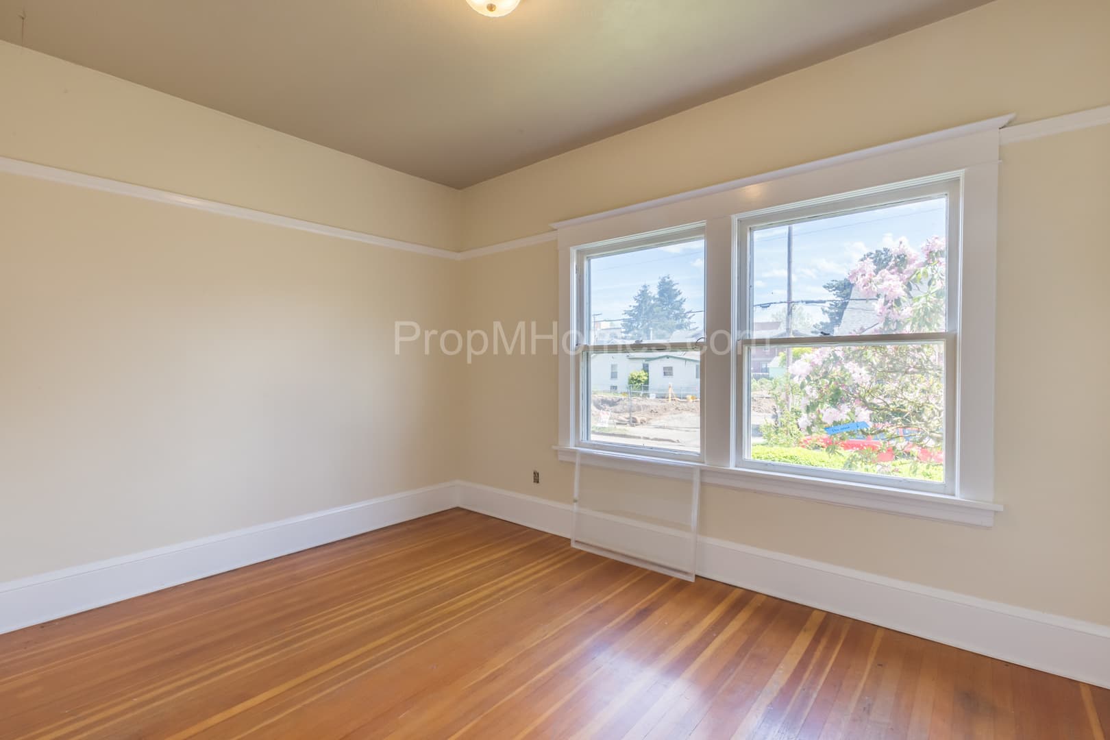 Portland House: 1027 SE 42nd Avenue