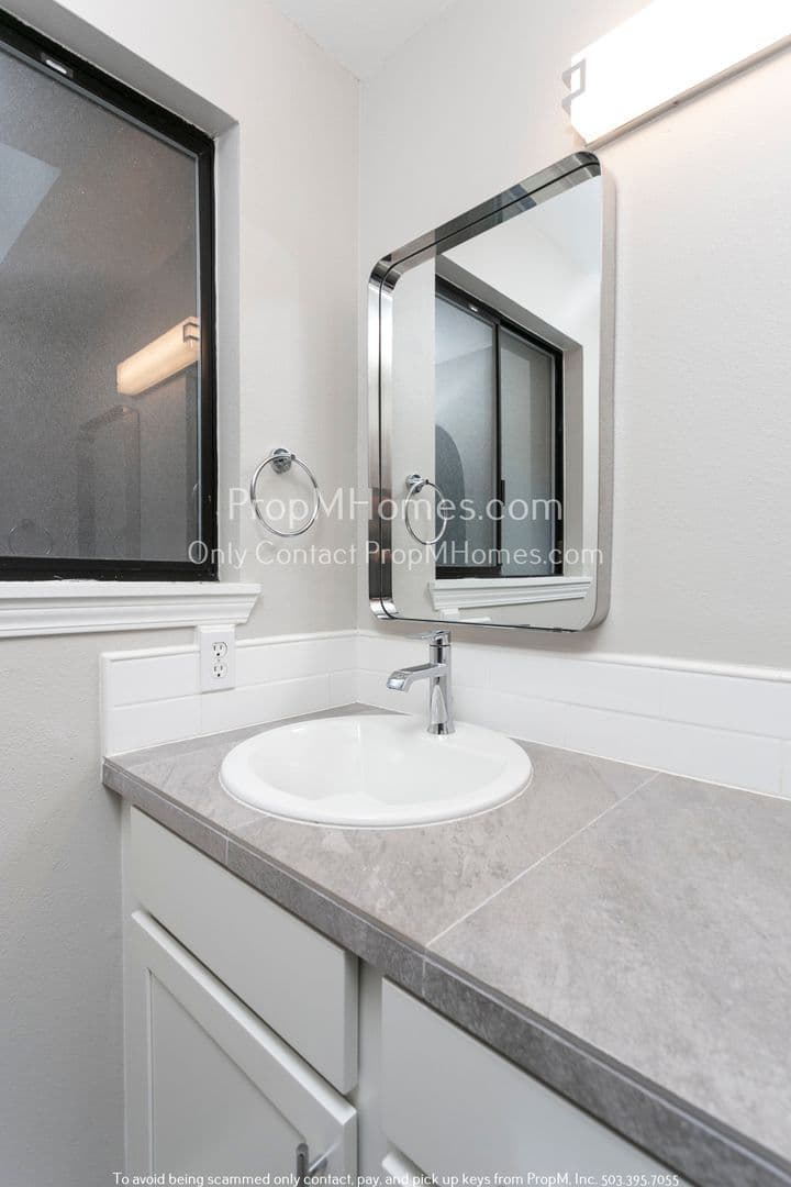 Milwaukie House: 3460 SE Aldercrest Road