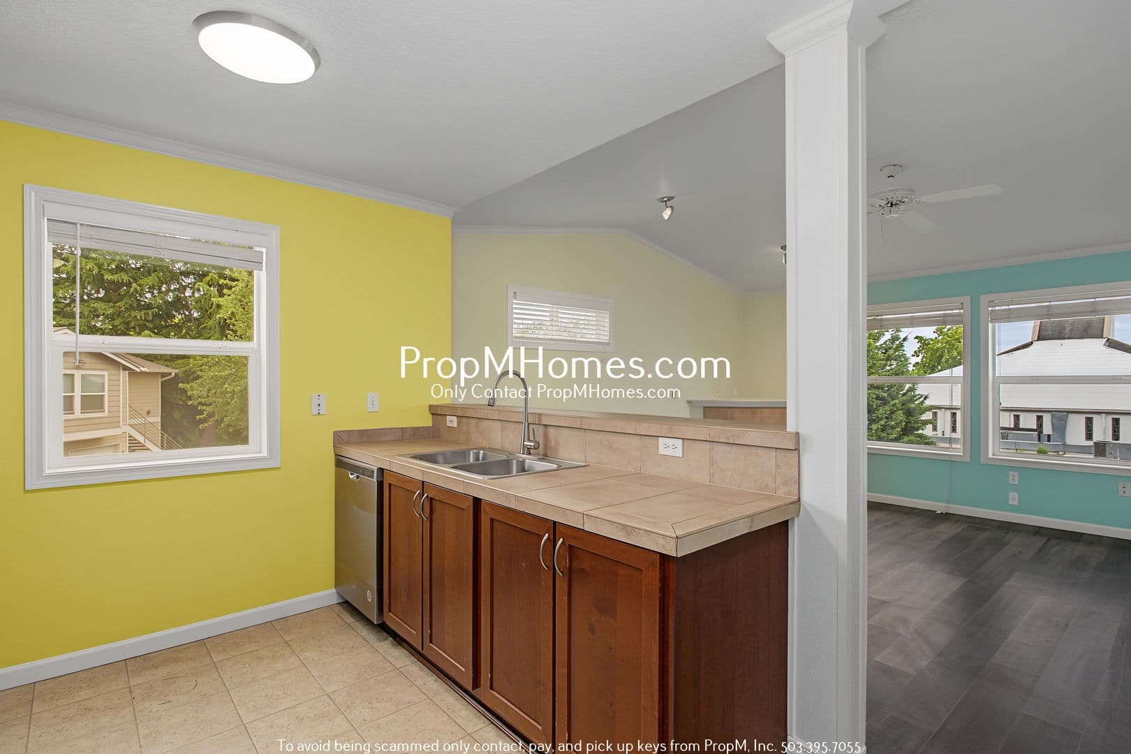 Portland House: 15064 NW Central Drive Unit 1302