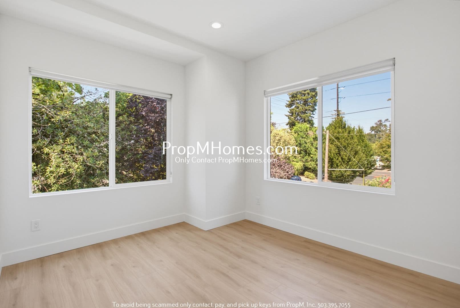 Portland Apartment: 2809 SE Washington Street
