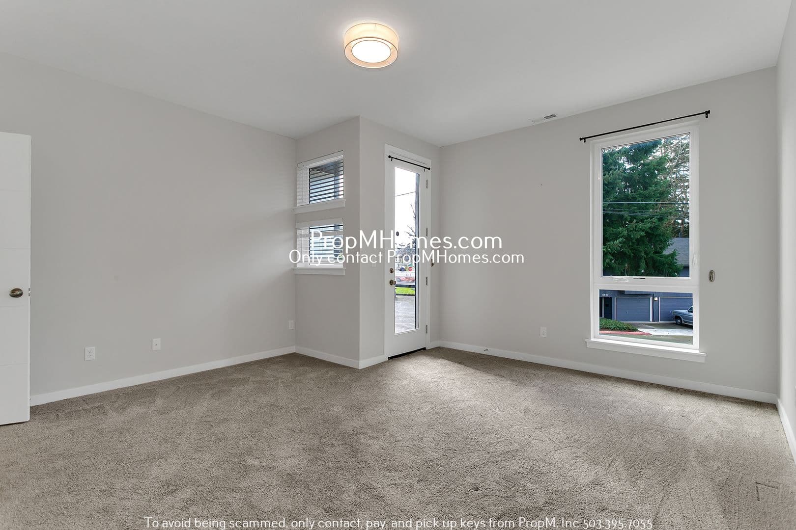 Portland House: 6880 NE 13th Avenue