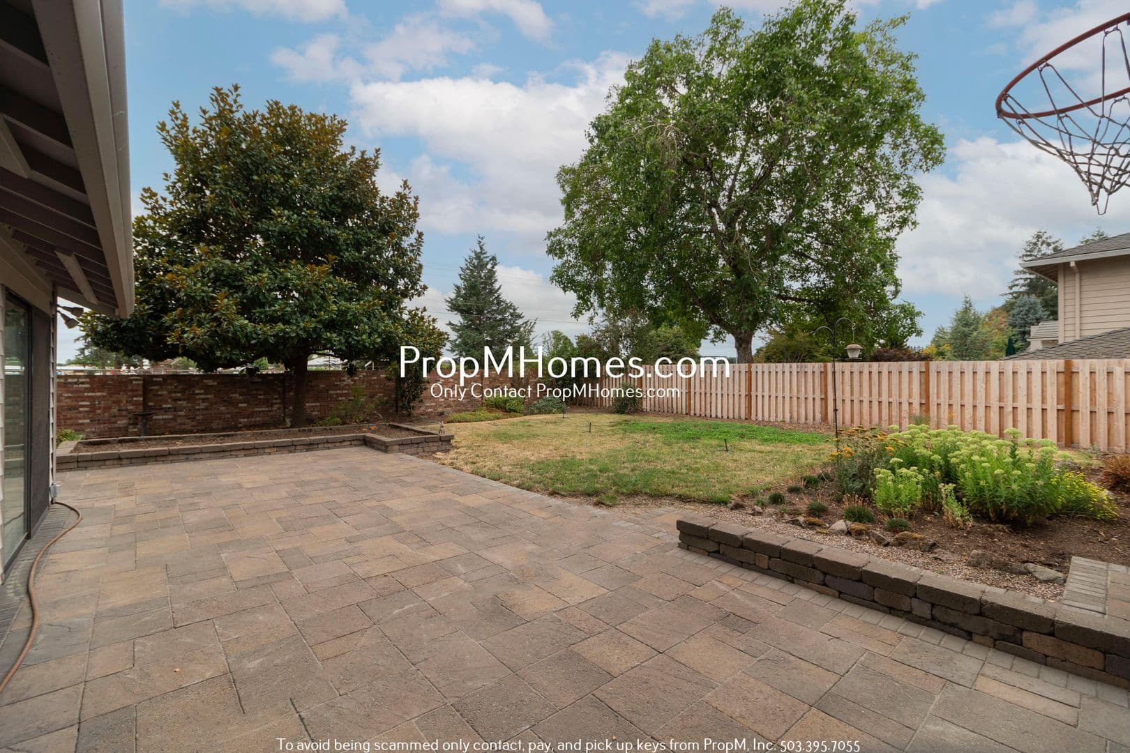 Wilsonville House: 7030 SW Molalla Bend Road