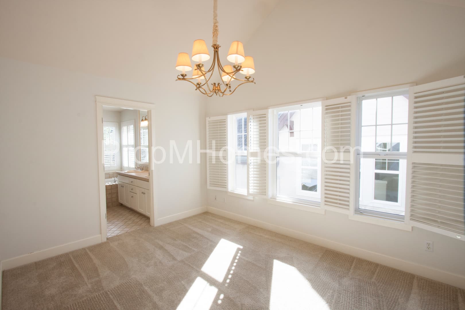 Portland House: 2542 NW Miller Road Unit 25