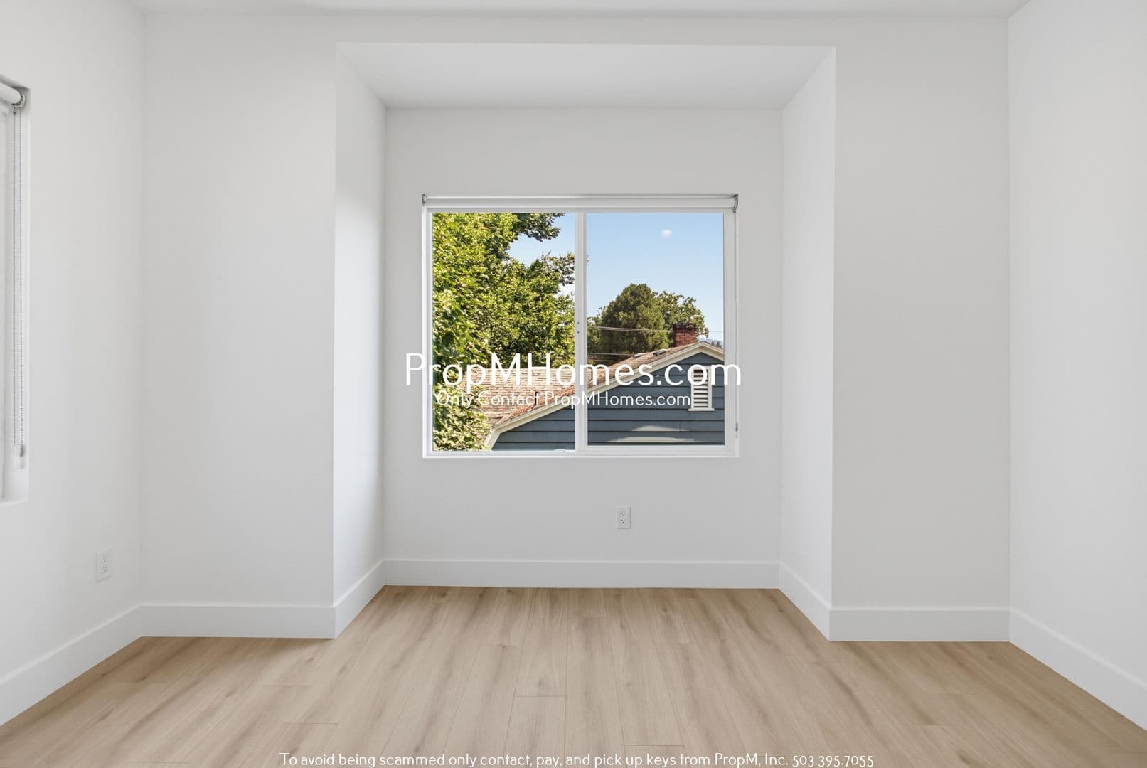 Portland Apartment: 2809 SE Washington Street